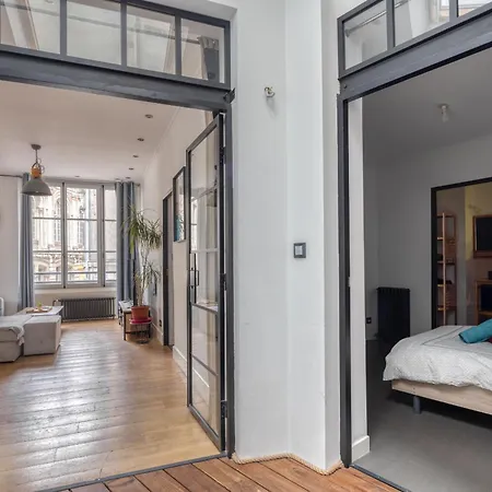 Appartement Spacieux Au Coeur D'Angers Etage 1 - 6 Personnes Exterior photo