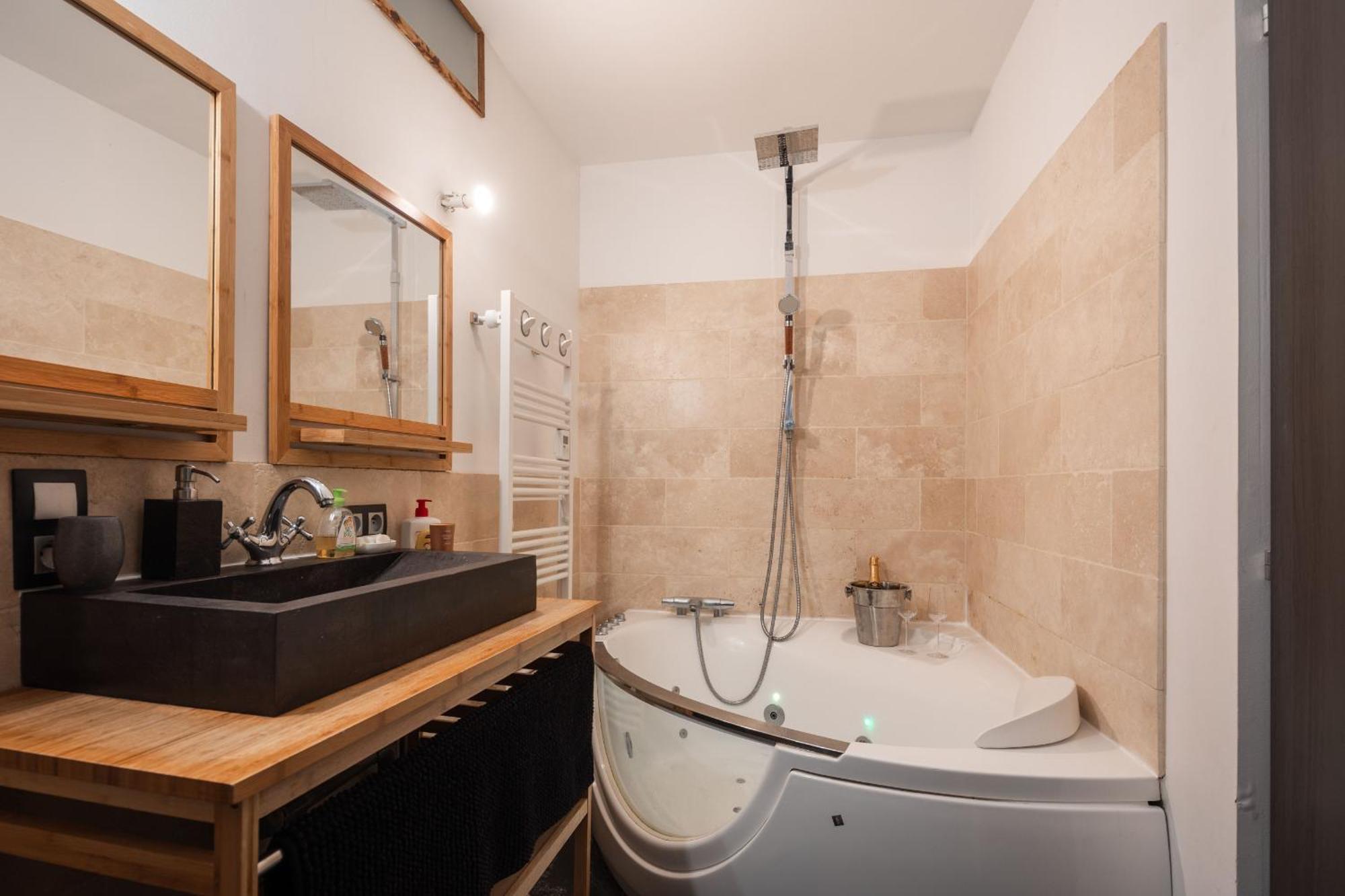 Spacieux Au Coeur D'angers Etage 1 - 6 Personnes *